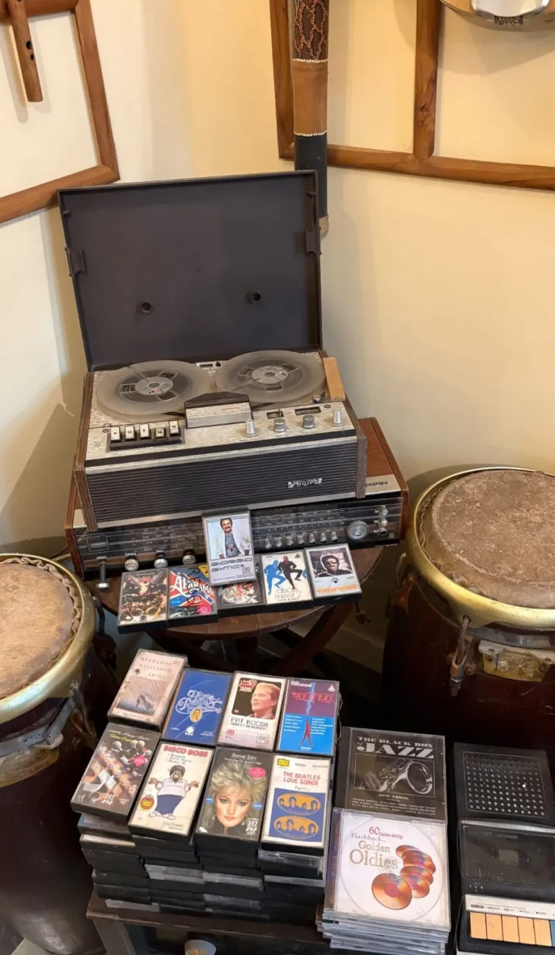 Ghost Frequencies: The Pirate Broadcasts That Built America's Underground